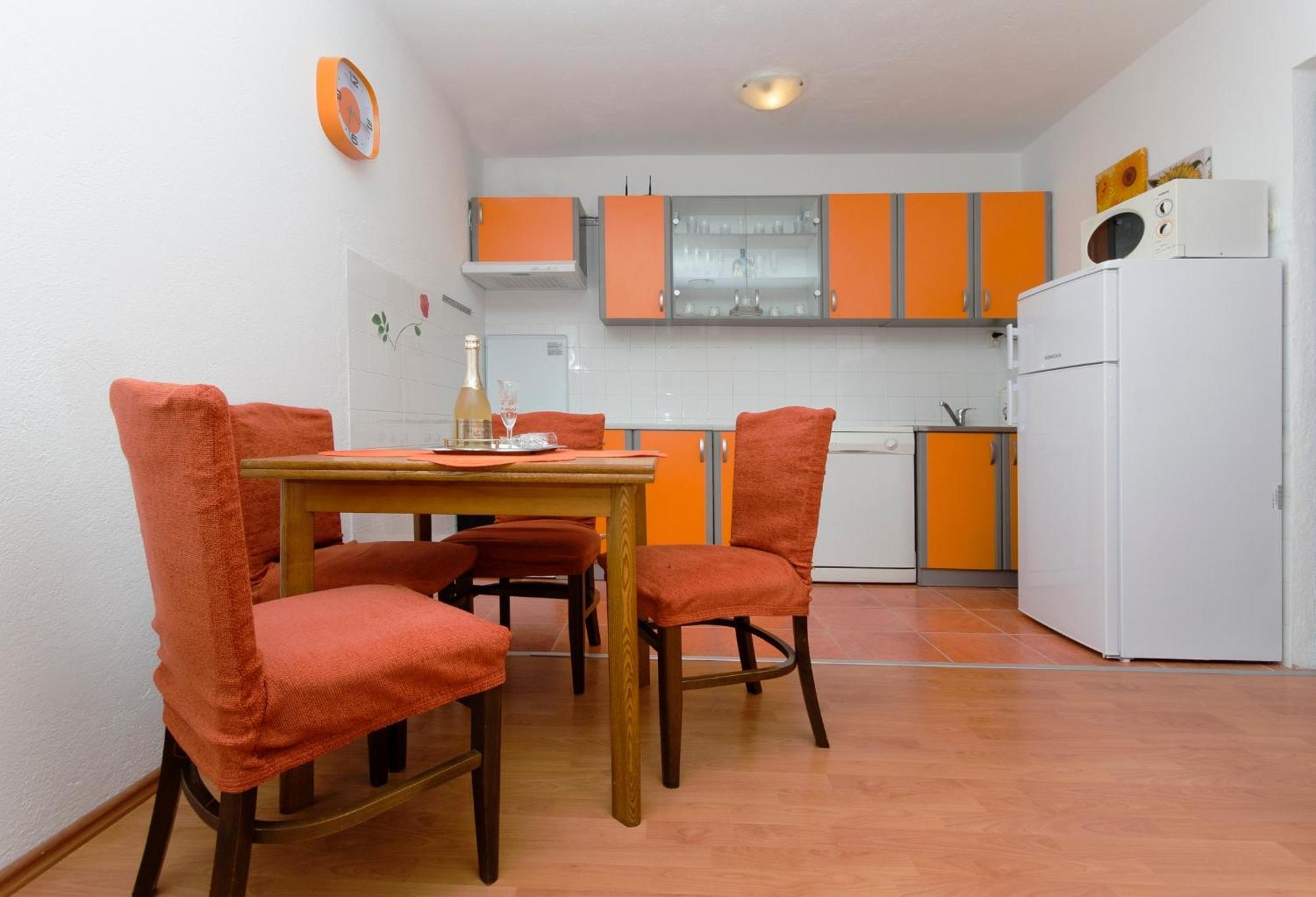 City Apartments Nada Makarska Camera foto