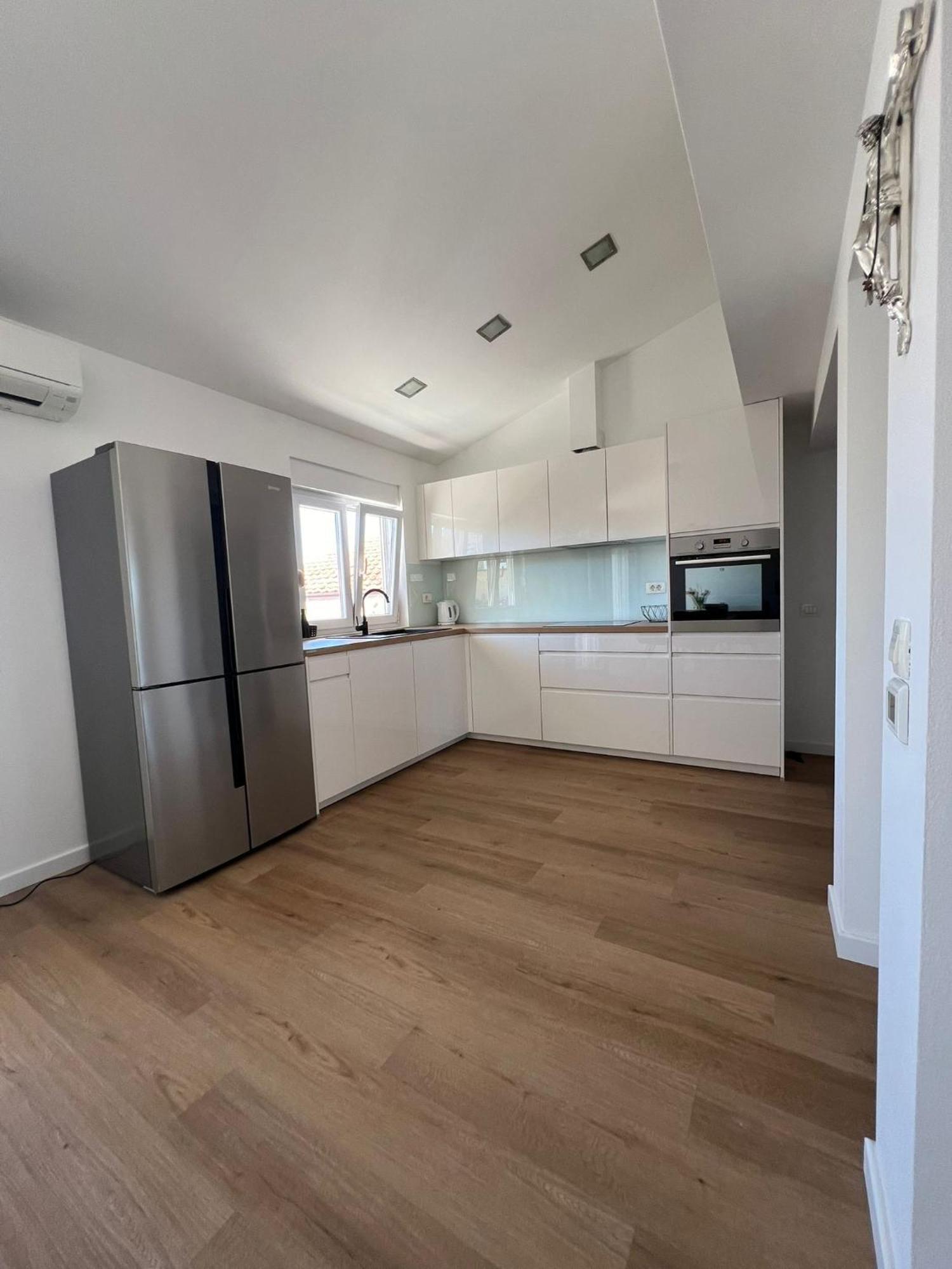 City Apartments Nada Makarska Esterno foto